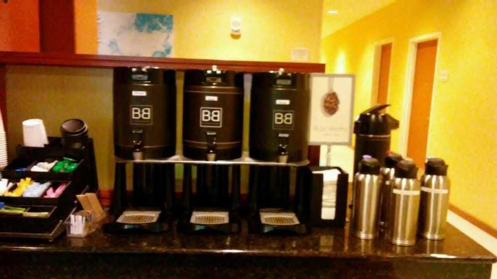 Fairfield Inn & Suites By Marriott Virginia Beach Oceanfront Екстериор снимка