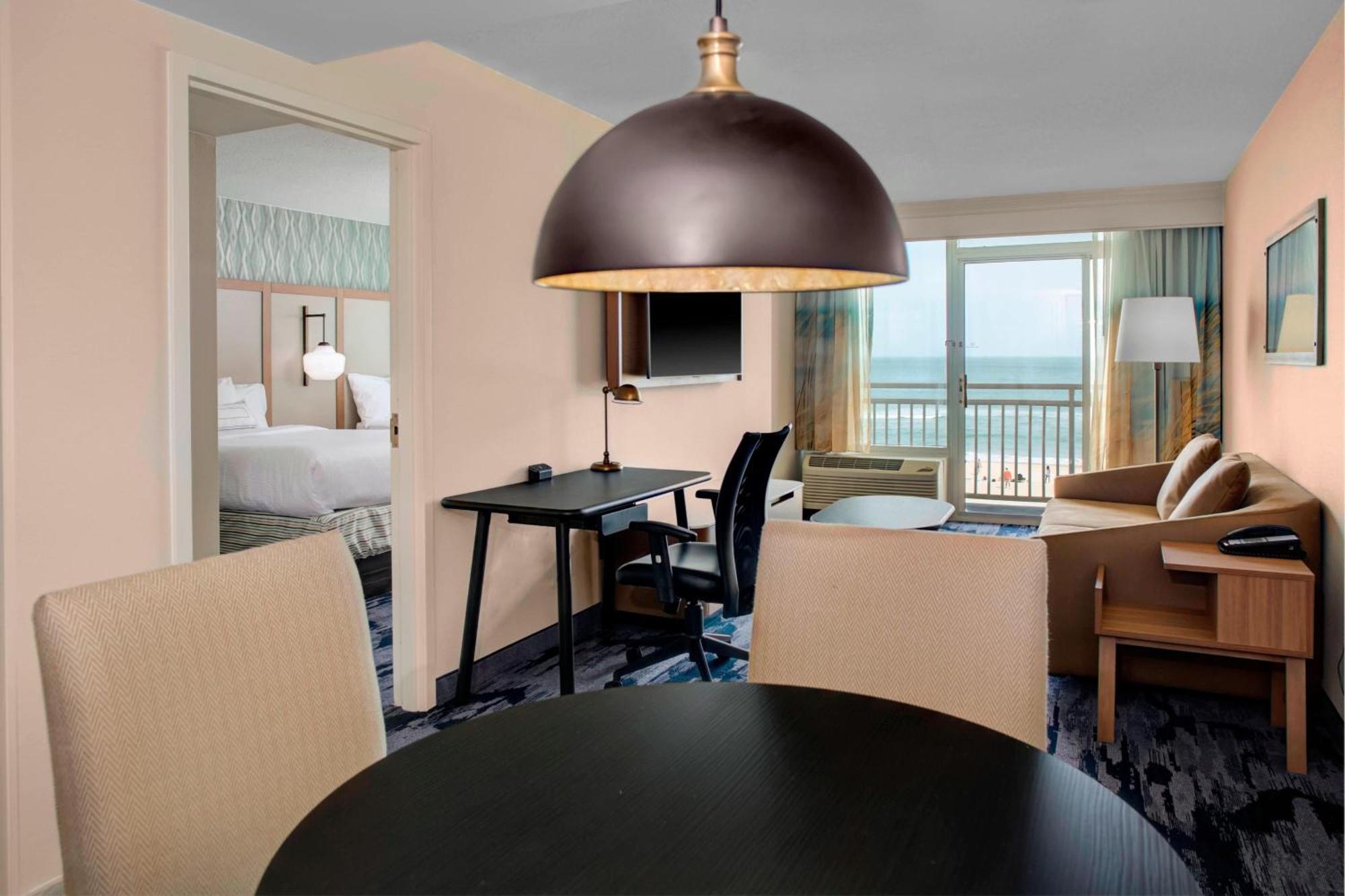 Fairfield Inn & Suites By Marriott Virginia Beach Oceanfront Екстериор снимка