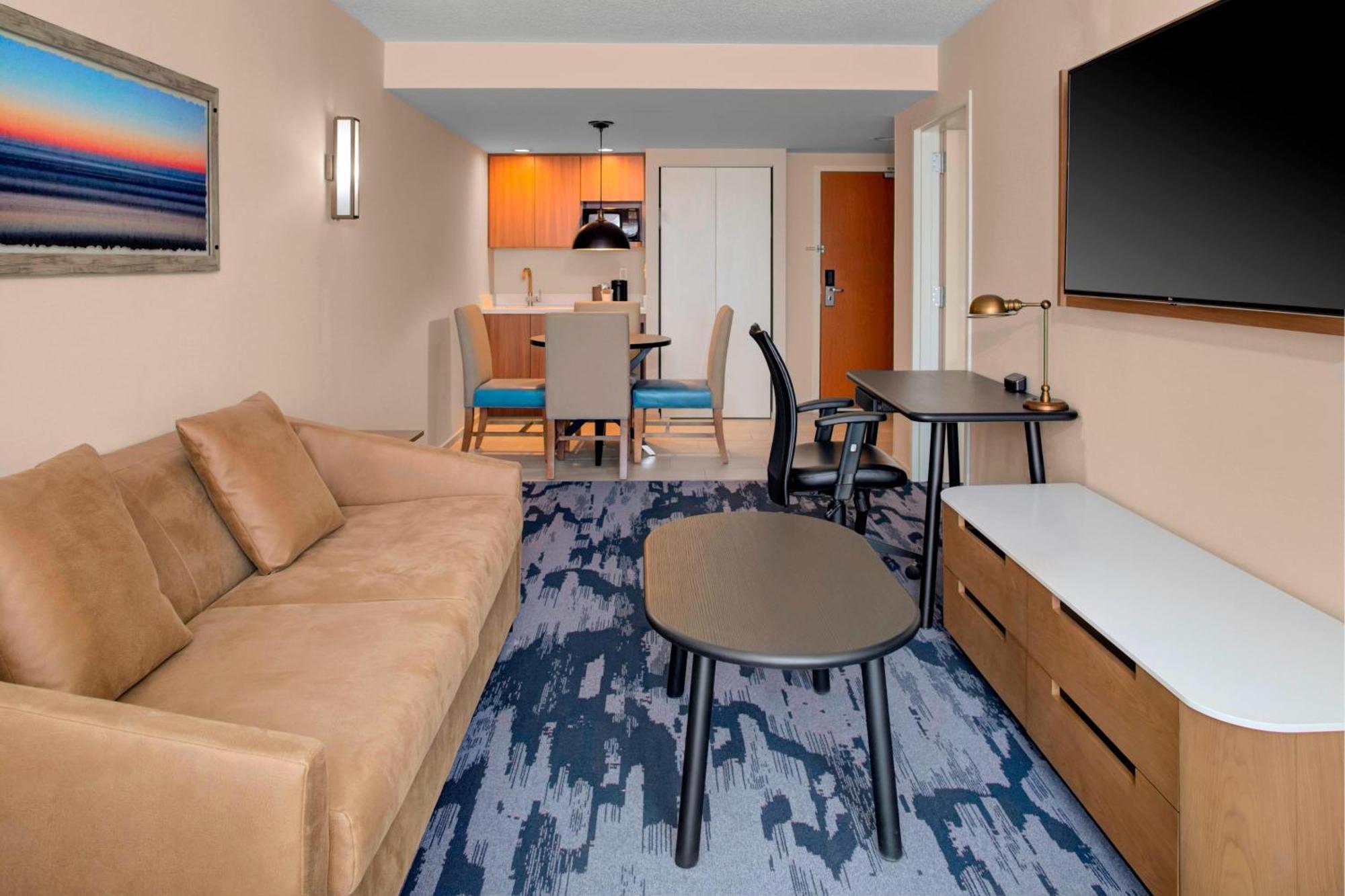 Fairfield Inn & Suites By Marriott Virginia Beach Oceanfront Екстериор снимка
